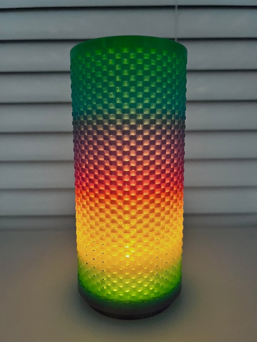 Interlace Glow Votive Candle Holder - Image 4