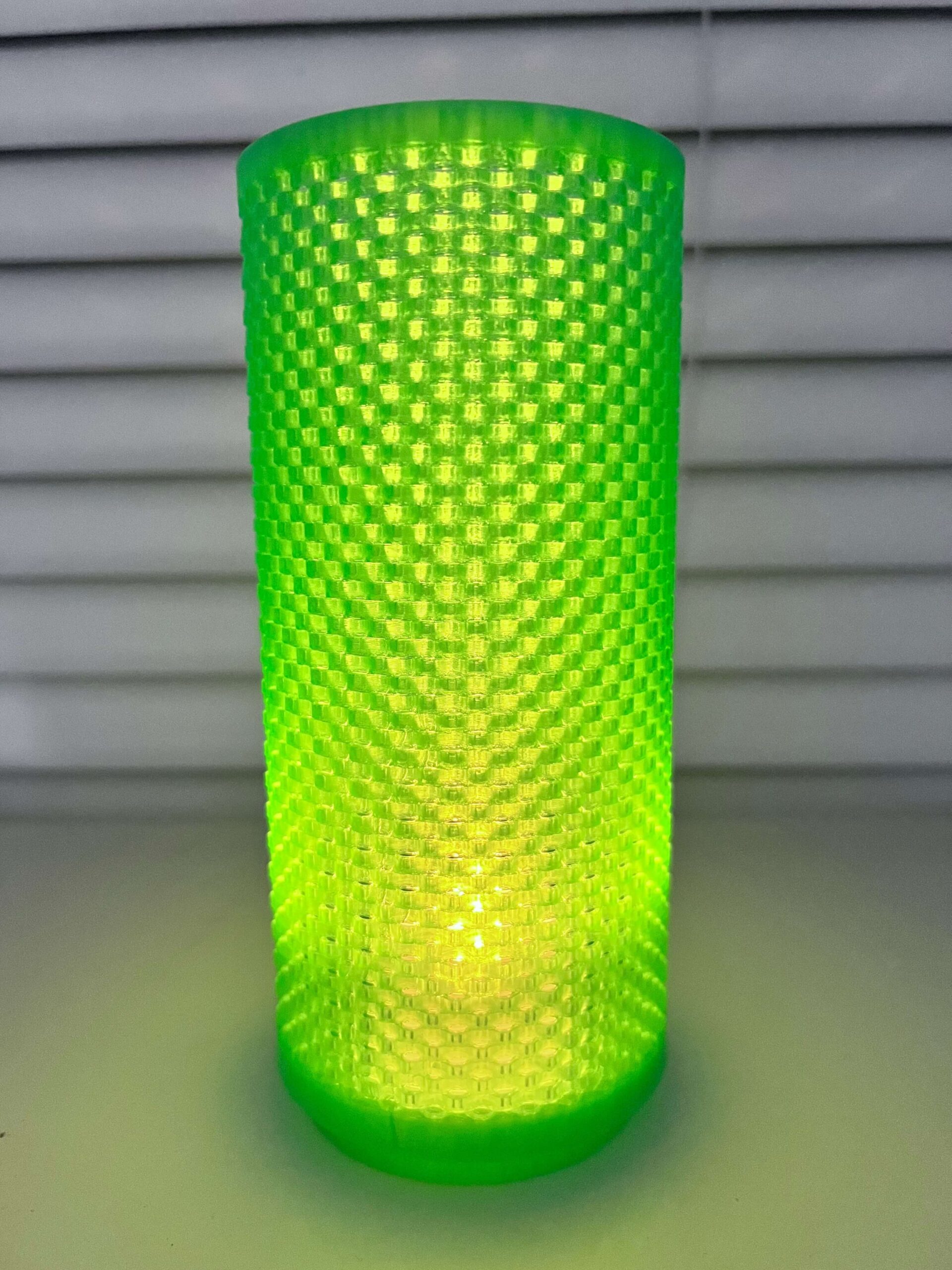 Interlace Glow Votive Candle Holder - Image 3